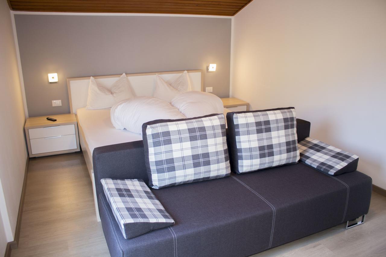 Schenna Garni Eden Bed & Breakfast Exterior foto