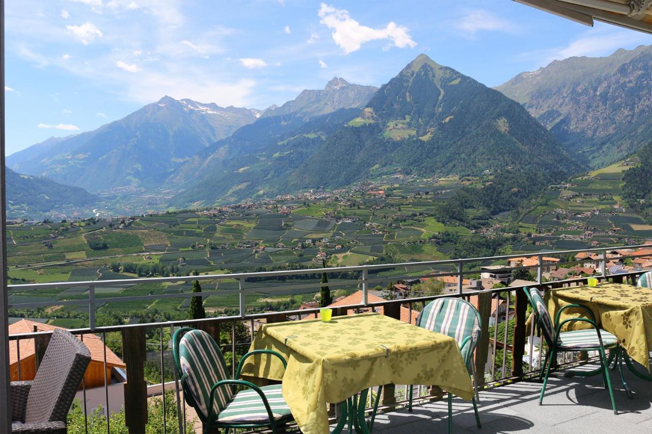 Schenna Garni Eden Bed & Breakfast Exterior foto